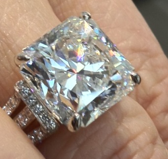 5 Vital Things Every Good Jewelry Appraiser Will Check