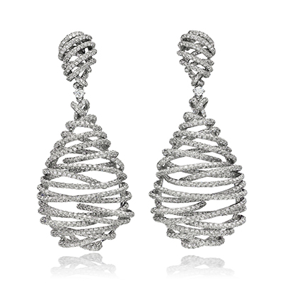 Diamond earrings that dangle are very popular because they are so beautiful.