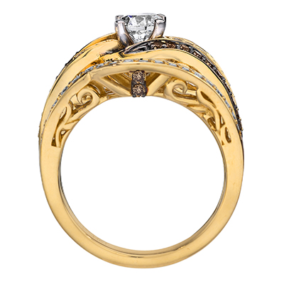 This ring features both white and Chocolate Diamonds.