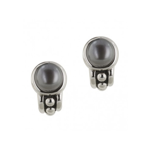 Button style pallini earrings are quite elegant.